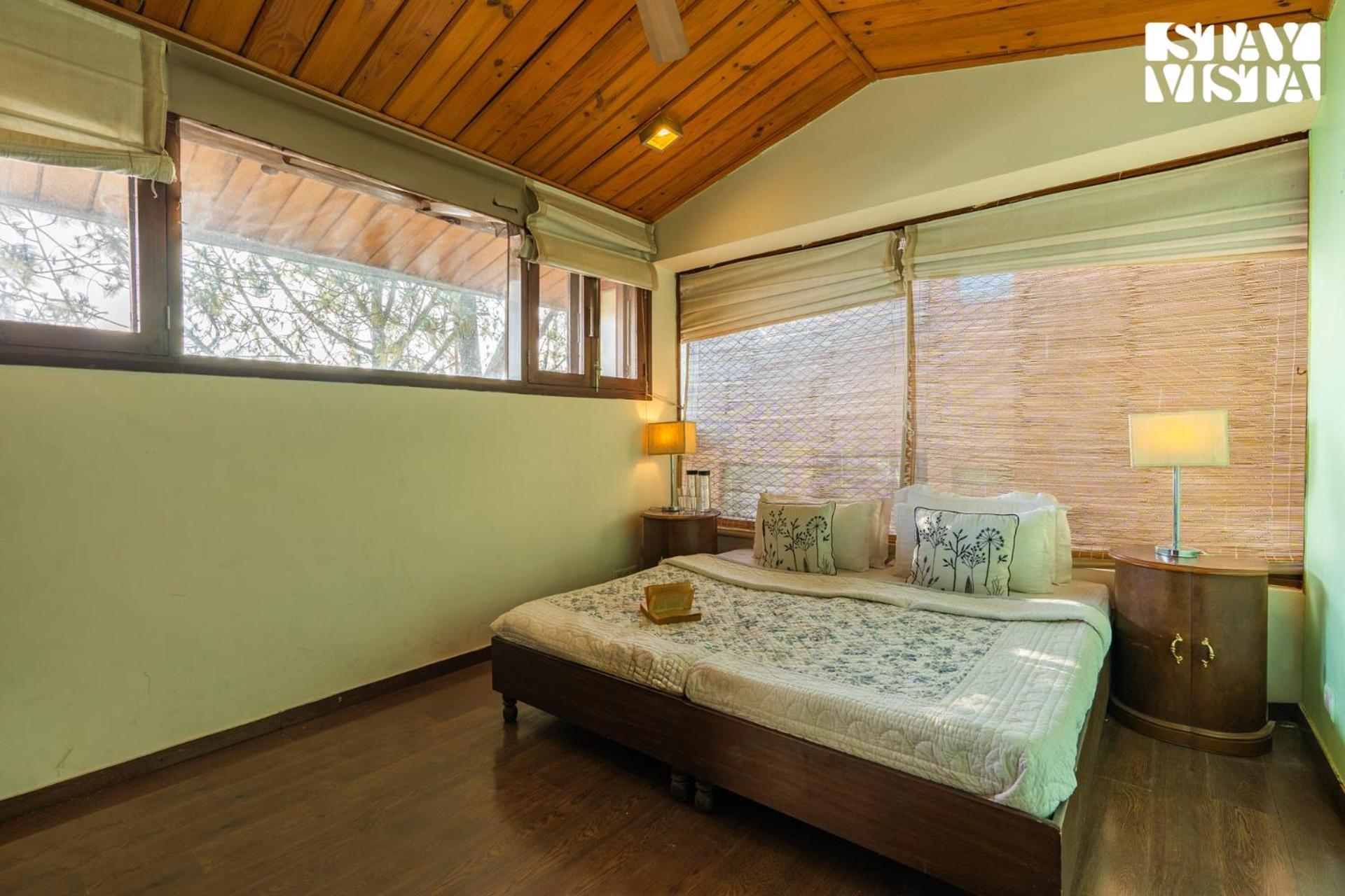 Stayvista At Hillcrest Villa With Valley View, Bonfire And Heater Kasauli Eksteriør billede